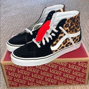 NWT Vans Sk8-Hi, Leopard/Black/True White, Sz 9